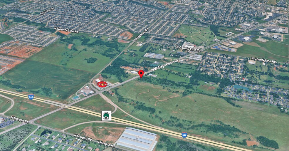 9700 NW Expressway, Yukon, OK à vendre - Photo du bâtiment - Image 2 de 2