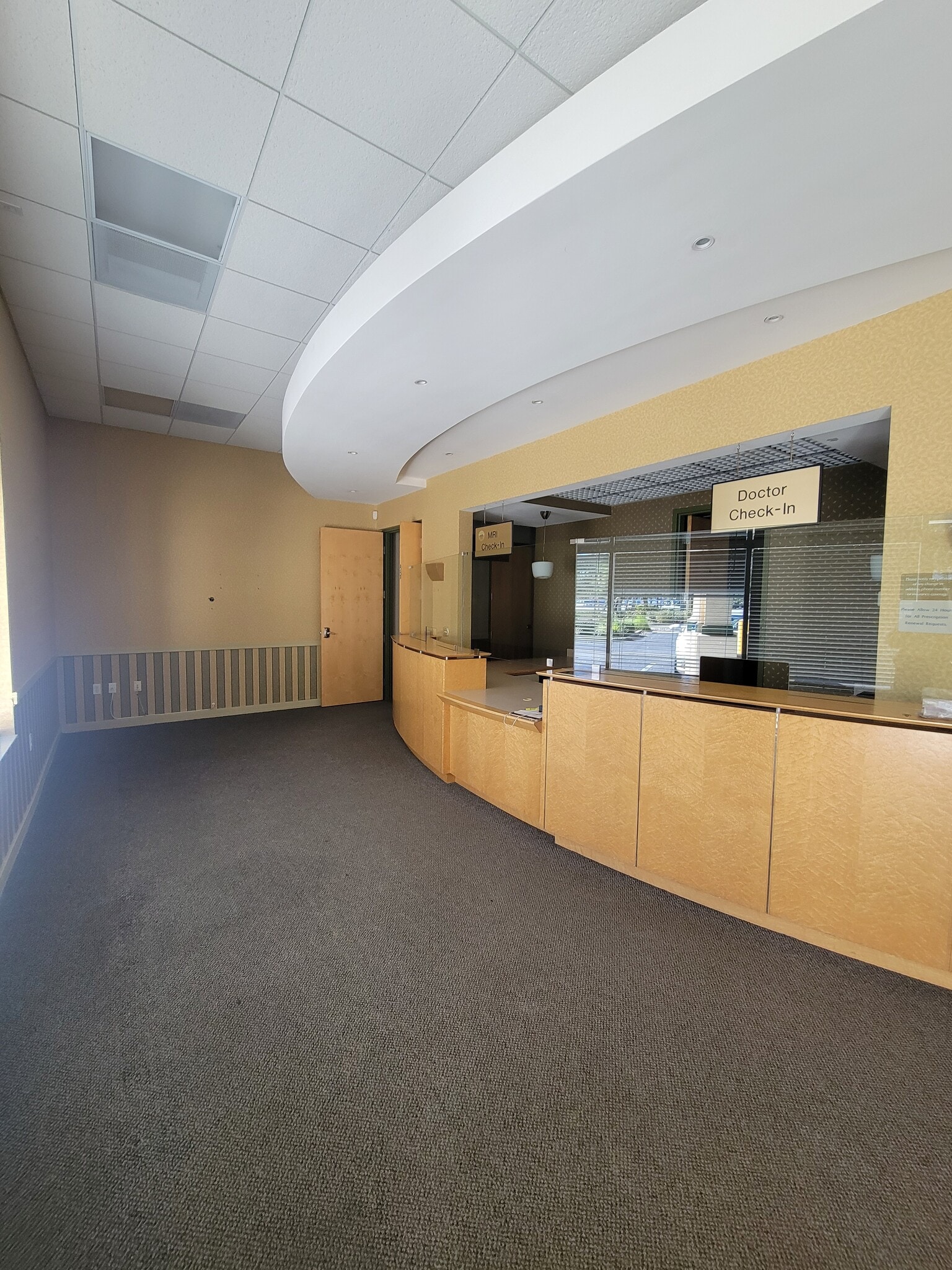 877 111th Ave N, Naples, FL for lease Interior Photo- Image 1 of 6