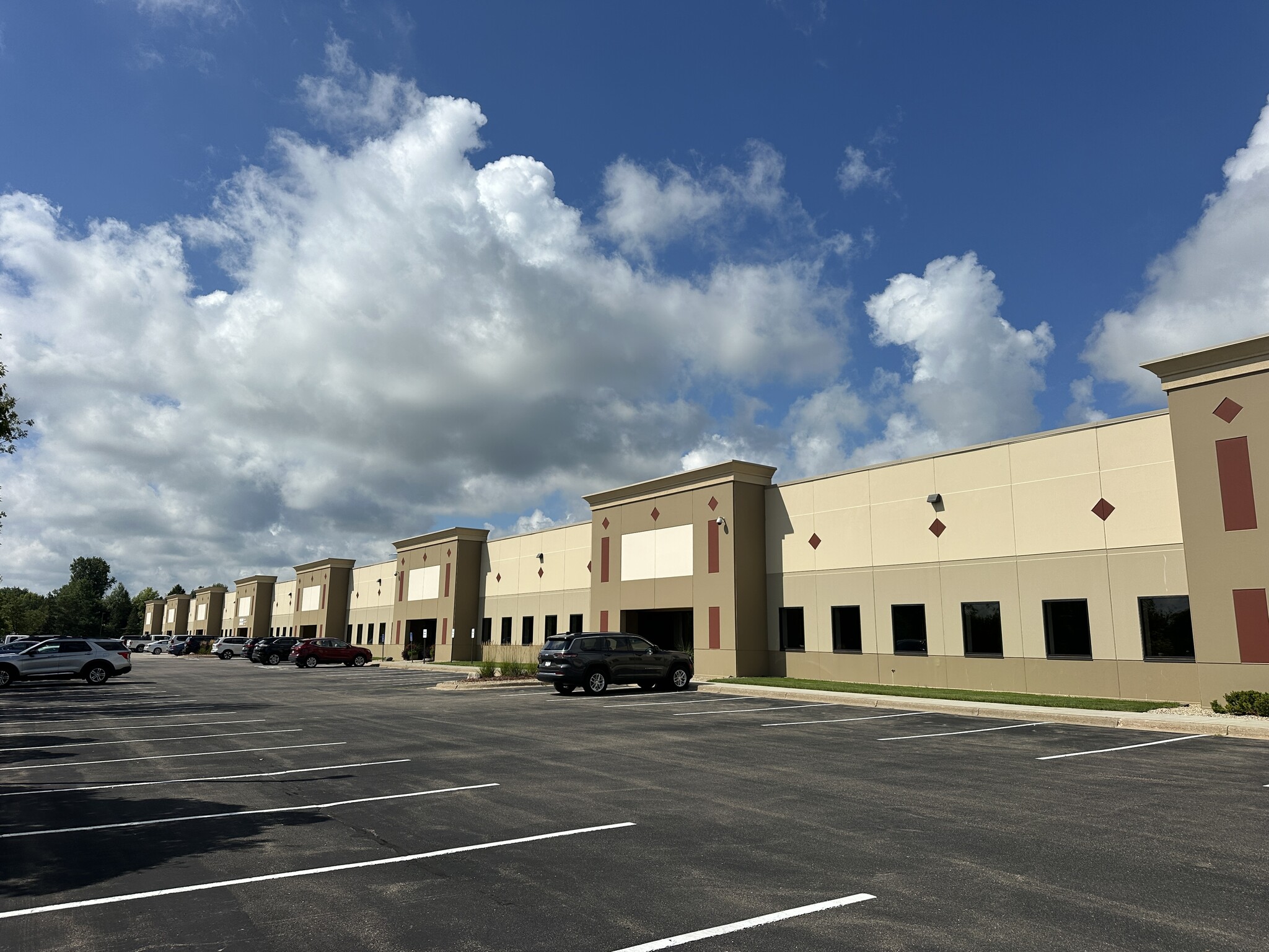 7920-8030 Century Blvd, Chanhassen, MN for lease Building Photo- Image 1 of 2