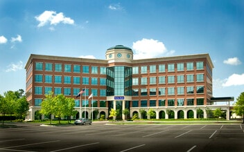272 Bendix Rd, Virginia Beach, VA à louer Photo du bâtiment- Image 1 de 4