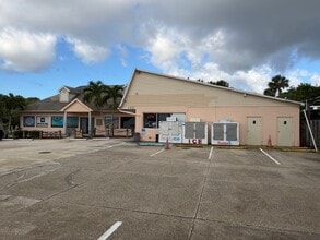 100 Long Point Rd, Melbourne Beach, FL for lease Interior Photo- Image 2 of 8