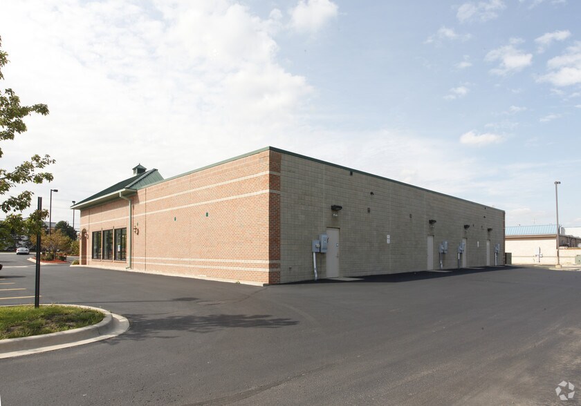 29650-29680 S Wixom Rd, Wixom, MI à louer - Photo du bâtiment - Image 3 de 8