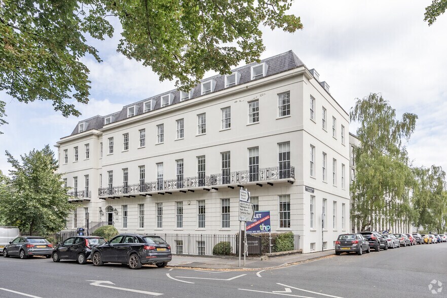 Wellington St, Cheltenham à louer - Photo du bâtiment - Image 1 de 3