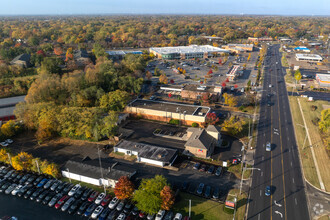 6317 Northwest Hwy, Crystal Lake, IL - Aérien  Vue de la carte - Image1