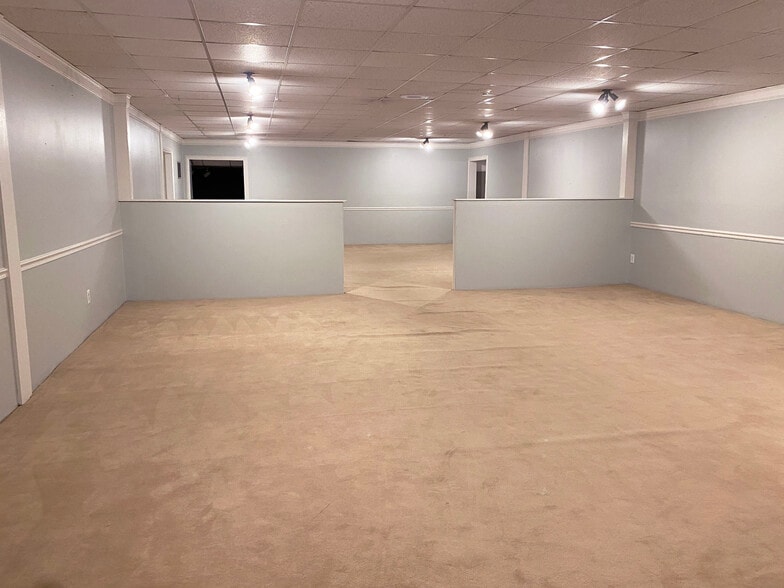 117 W Vance St, Zebulon, NC for sale - Interior Photo - Image 3 of 7