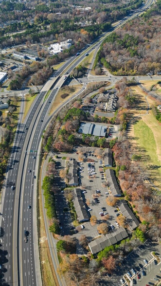 3200 Croasdaile Dr, Durham, NC for lease - Building Photo - Image 3 of 16