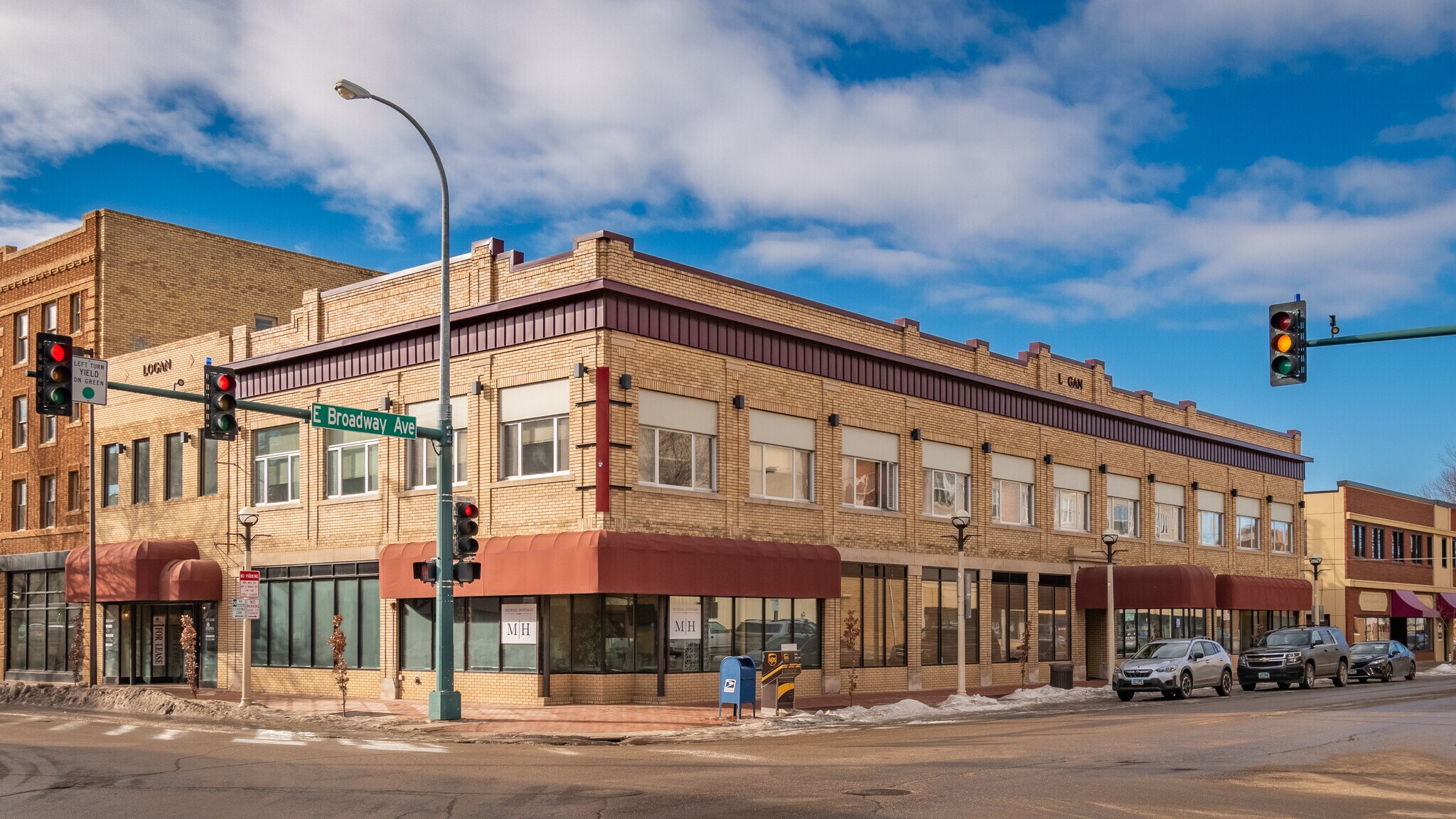 120 N 3rd St, Bismarck, ND à louer Photo du bâtiment- Image 1 de 6