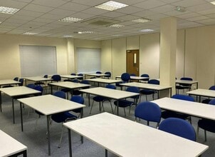 Robins Wood Rd, Nottingham for lease Interior Photo- Image 2 of 3