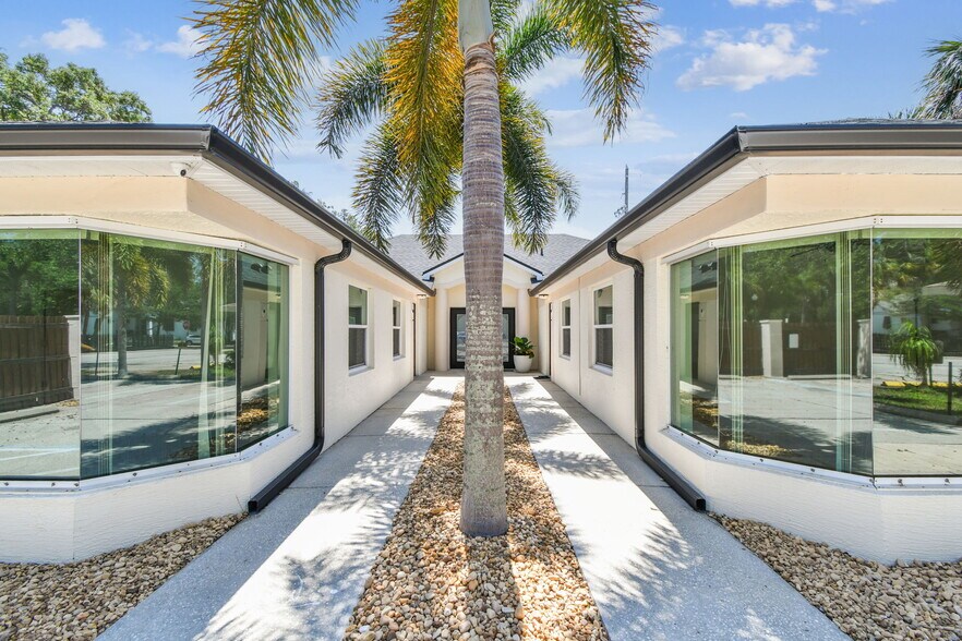 670 2nd St N, Safety Harbor, FL à louer - Photo du bâtiment - Image 2 de 4