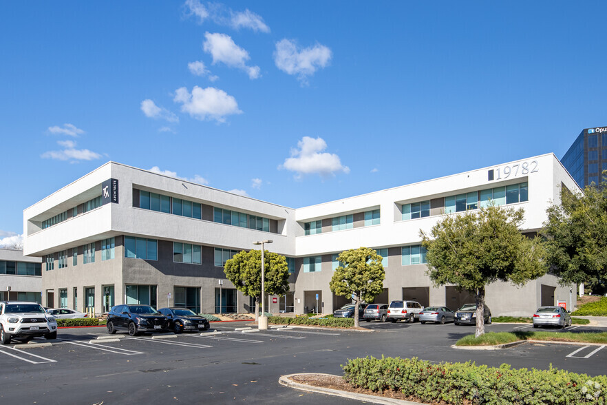 19782 MacArthur Blvd, Irvine, CA for sale - Building Photo - Image 1 of 1