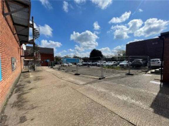 21 Plough Rd, Yateley à vendre Autre- Image 1 de 6