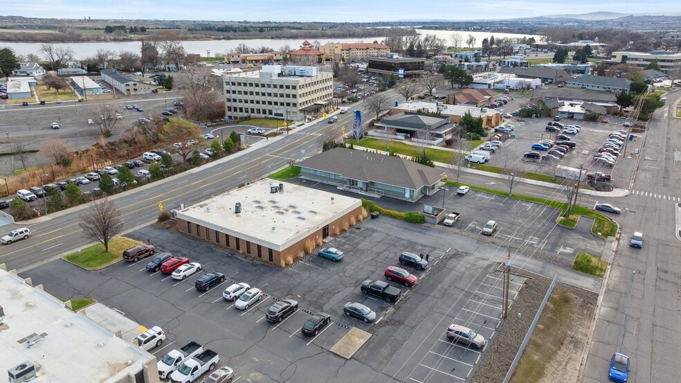 1177 Jadwin Ave, Richland, WA for sale - Building Photo - Image 2 of 10
