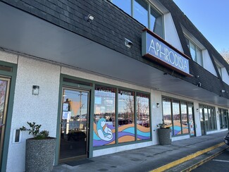Plus de détails pour 1014 Bay St, Port Orchard, WA - Commerce de détail à louer