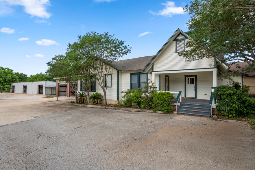 18833 Redland Rd, San Antonio, TX for sale - Building Photo - Image 2 of 9