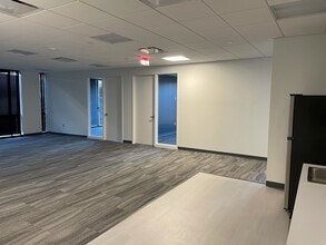 251 National Harbor Blvd, Oxon Hill, MD for lease Interior Photo- Image 2 of 5
