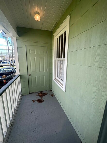 353 Saint Charles St, Baton Rouge, LA à louer - Photo du bâtiment - Image 2 de 7