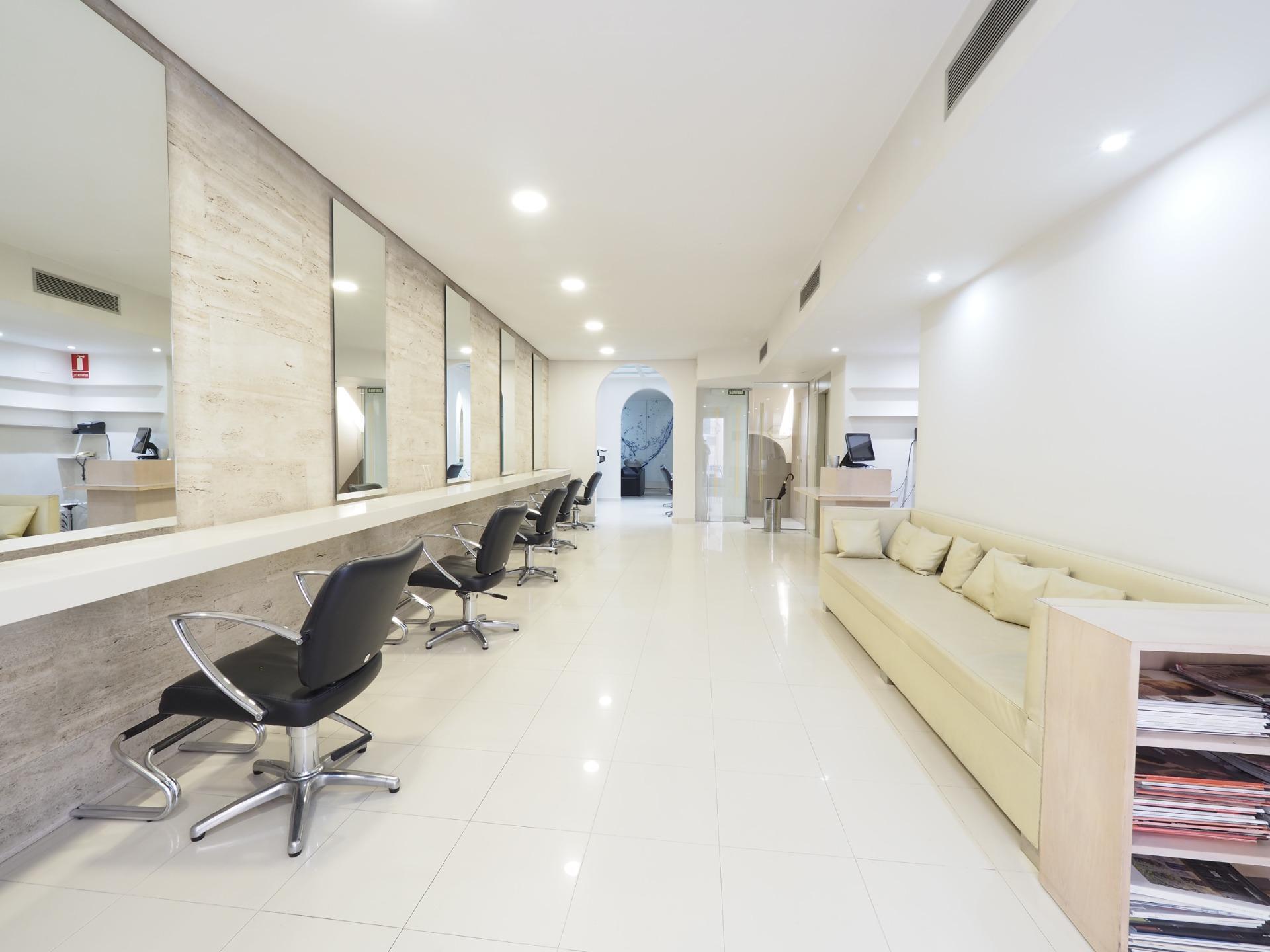 Retail in Figueres, Gerona for lease Interior Photo- Image 1 of 23