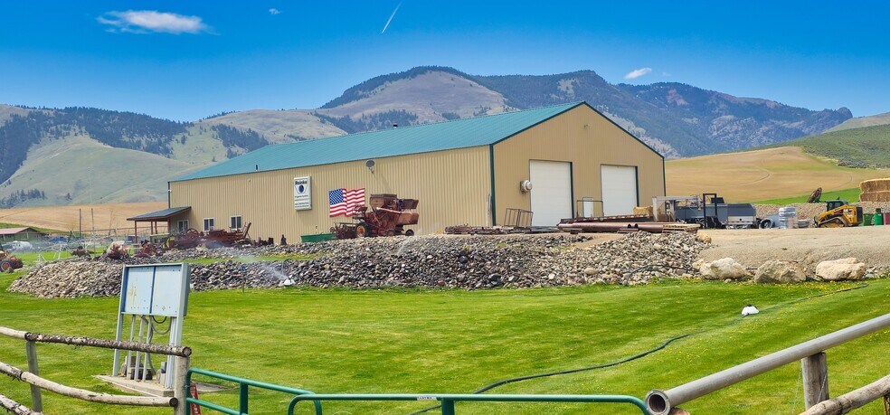 115 Williams Creek Rd, Salmon, ID à vendre - Photo du bâtiment - Image 2 de 35