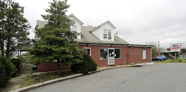 Plus de détails pour 737 3rd Ave, Alpha, NJ - Commerce de détail à louer