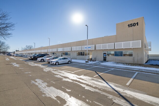 More details for 1501 NE Broadway Ave, Des Moines, IA - Industrial for Lease