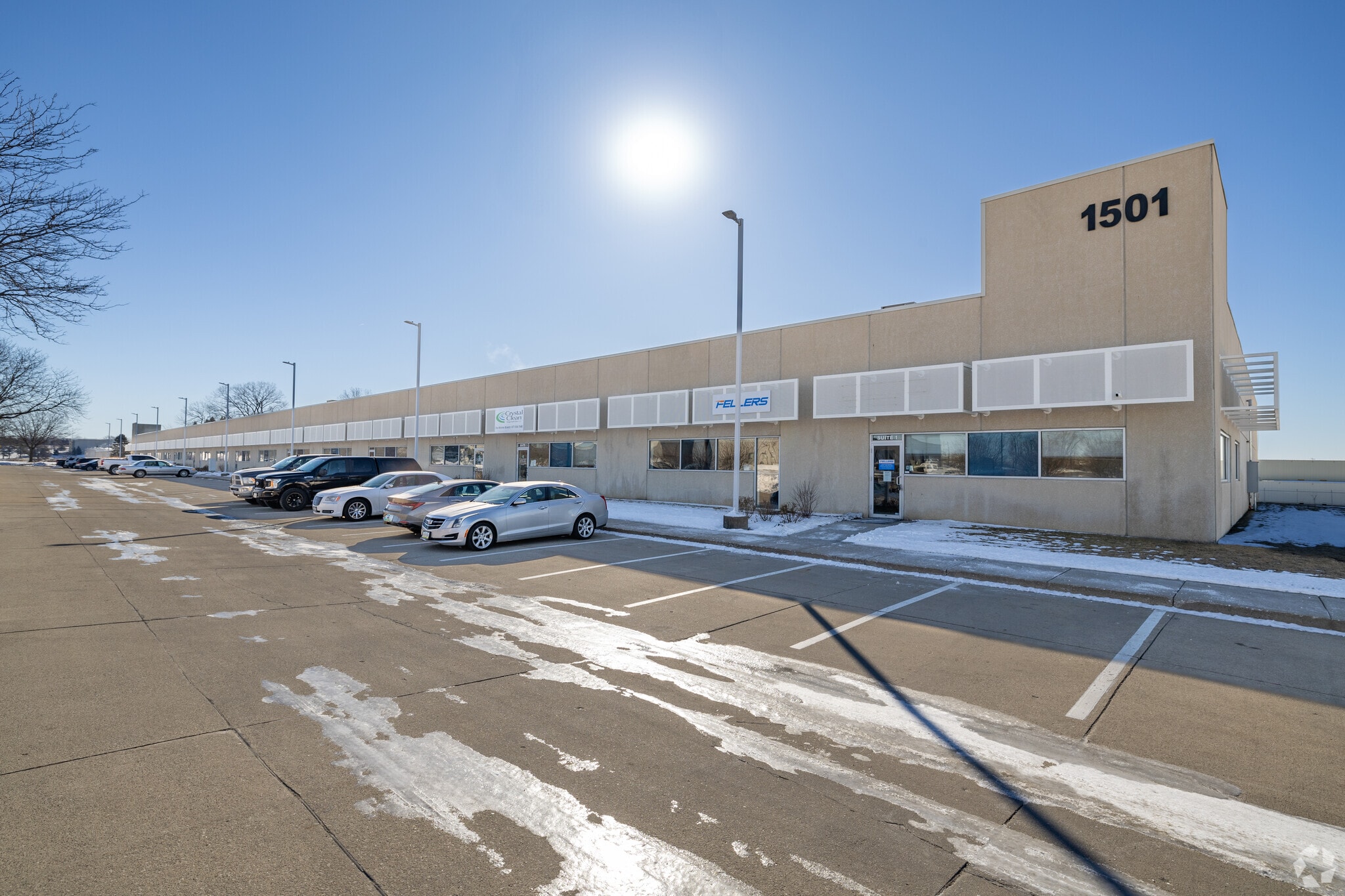 1501 NE Broadway Ave, Des Moines, IA for lease Primary Photo- Image 1 of 5