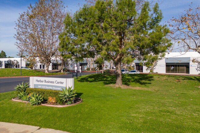 Plus de détails pour 3621 W MacArthur Blvd, Santa Ana, CA - Bureau, Local d'activités à louer