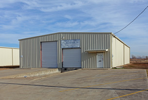 206 Industrial Dr, Forney TX - Warehouse