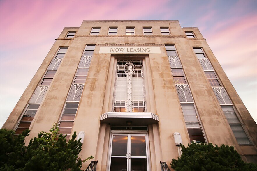 1141 N Robinson Ave, Oklahoma City, OK à louer - Photo du bâtiment - Image 3 de 16