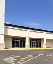 3813-3815 Ross Clark Cir, Dothan, AL à louer Photo du bâtiment- Image 1 de 3