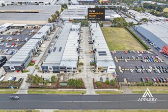 10 Henderson Rd, Knoxfield, VIC - Aérien  Vue de la carte
