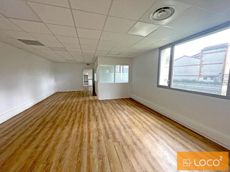 Office in Muret for lease - Building Photo - Image 1 of 13