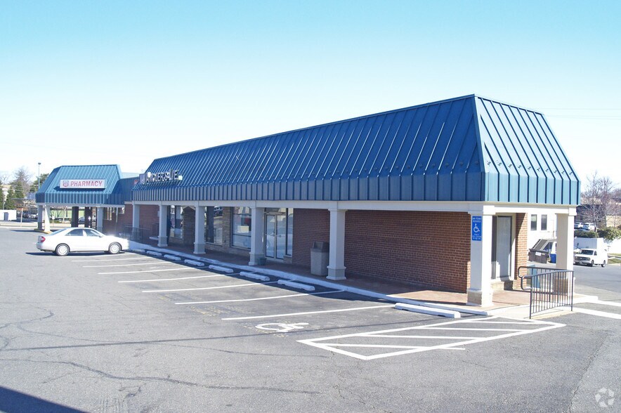 4720 Lee Hwy, Arlington, VA à louer - Photo du bâtiment - Image 2 de 8