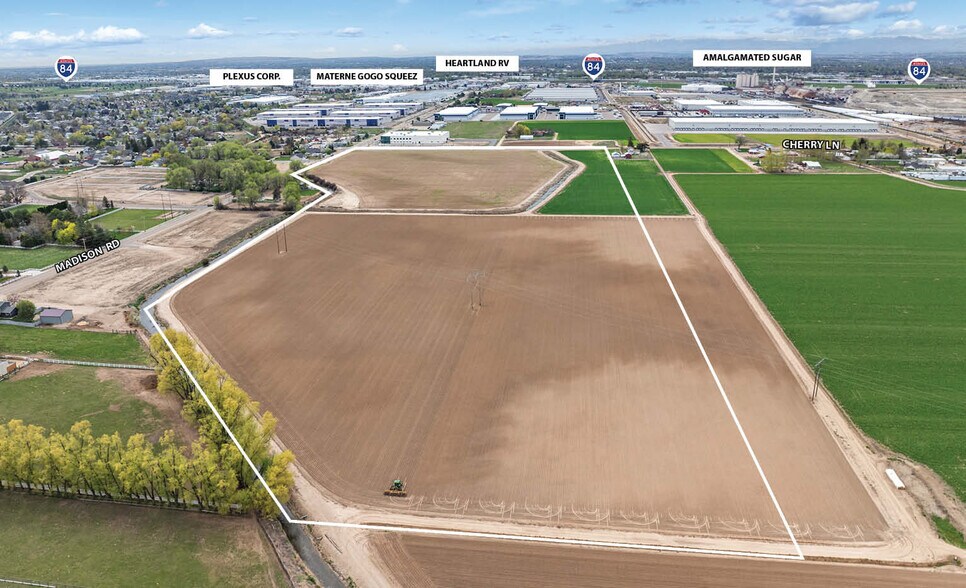 Cherry Ln, Nampa, ID à vendre - Photo du bâtiment - Image 3 de 8