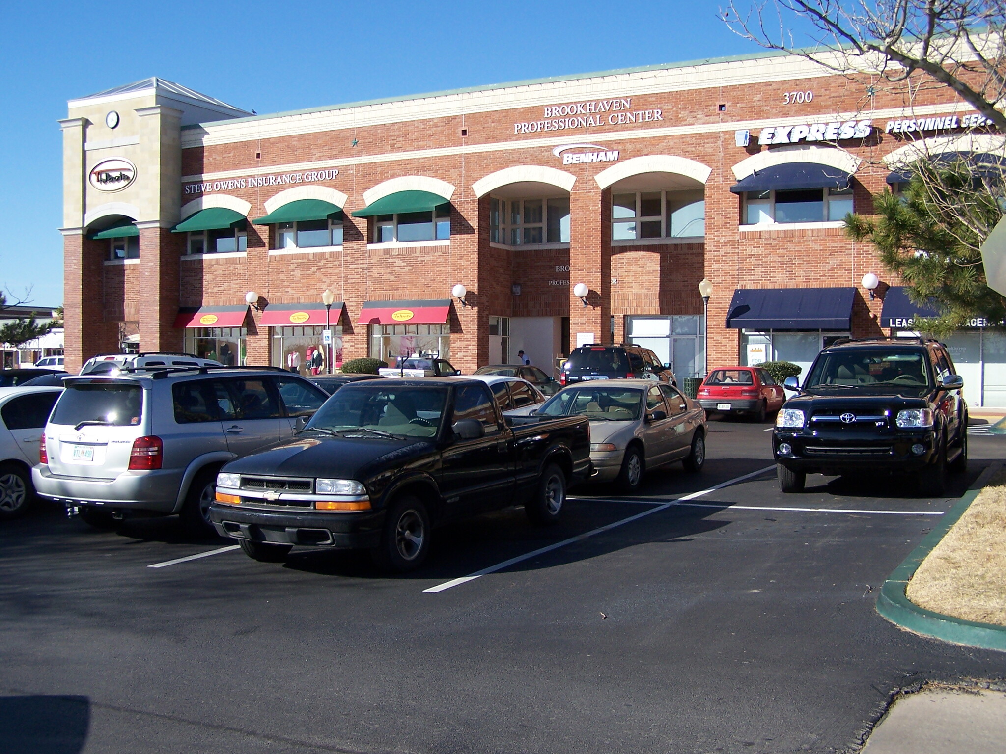 3770 W Robinson St, Norman, OK for lease Building Photo- Image 1 of 2