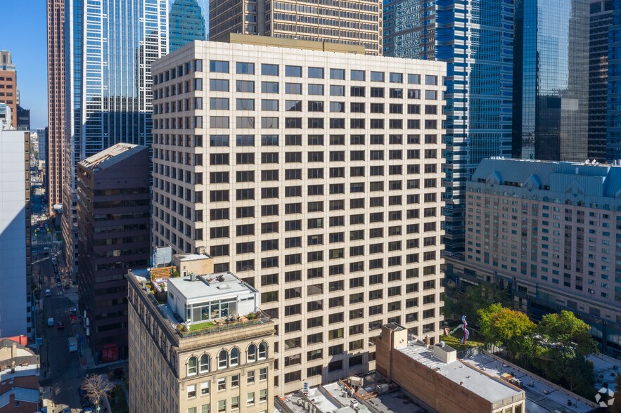 30 S 17th St, Philadelphia, PA à louer - Photo du bâtiment - Image 2 de 11