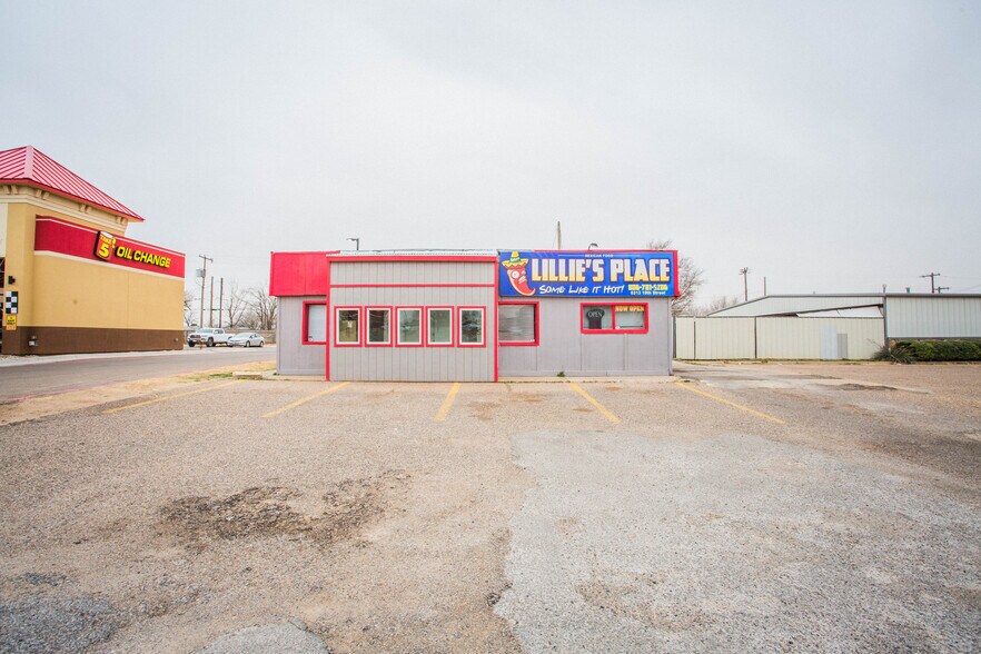 6313 19th St, Lubbock, TX à vendre - Photo du bâtiment - Image 2 de 30