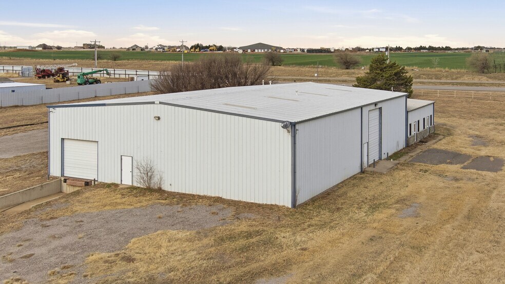 15160 NW Expressway, Piedmont, OK à louer - Photo du bâtiment - Image 3 de 7