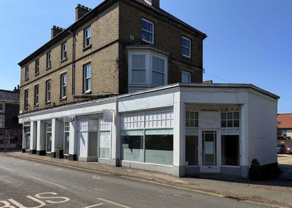 7-11 Overstrand Road, Cromer for lease - Primary Photo - Image 1 of 1