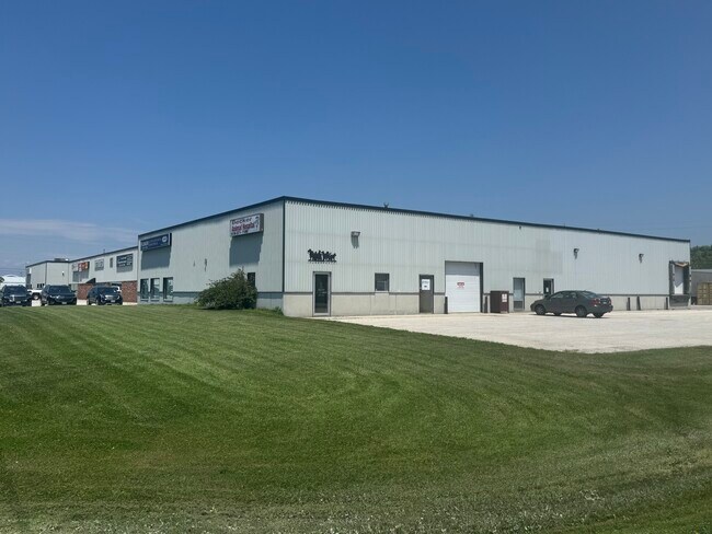 Plus de détails pour 121 Jason St, Owen Sound, ON - Industriel à louer