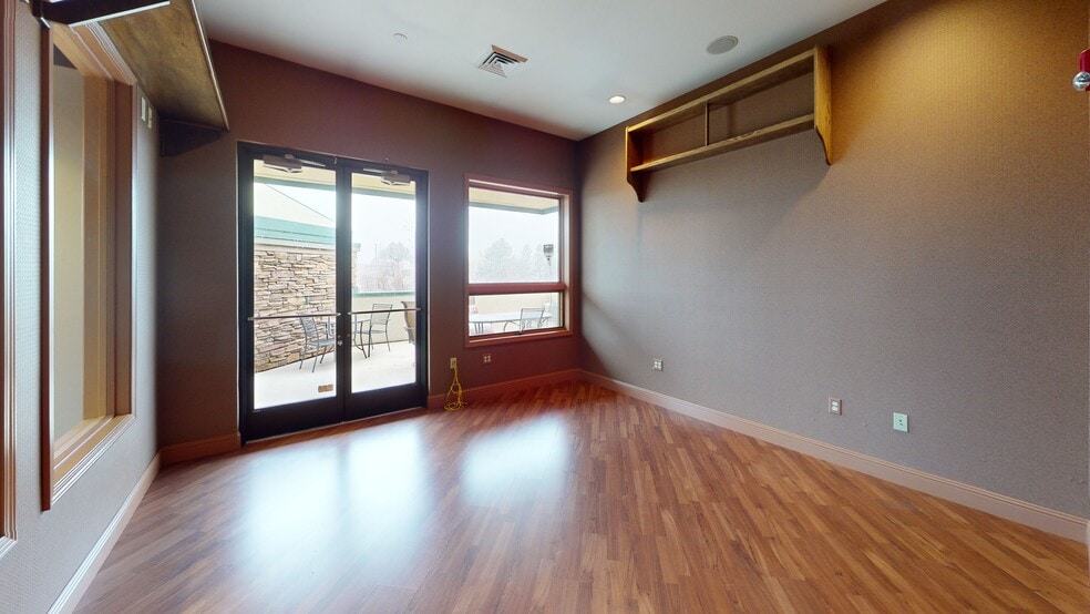 35 Regency Way, Reno, NV for lease - Interior Photo - Image 2 of 9