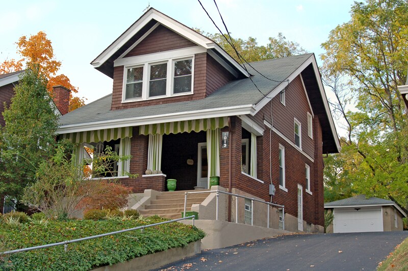 1013 Delta Ave, Cincinnati, OH à vendre - Photo principale - Image 1 de 3