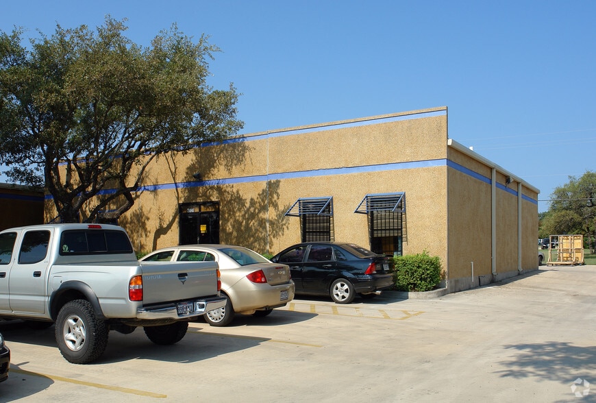 4727-4729 Shavano Oak, San Antonio, TX for lease - Primary Photo - Image 1 of 4