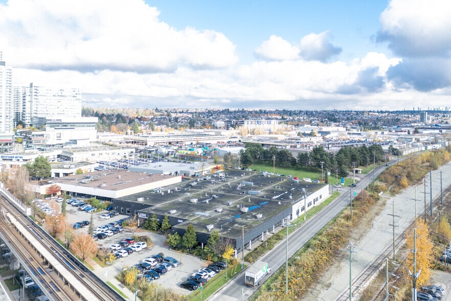 8680 Cambie St, Vancouver, BC for lease - Building Photo - Image 3 of 5