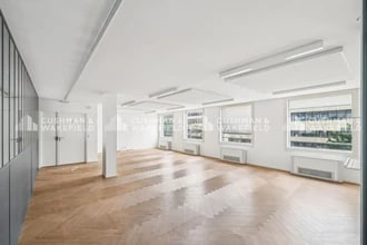 11-19 Rue De La Vanne, Montrouge for lease Interior Photo- Image 2 of 5