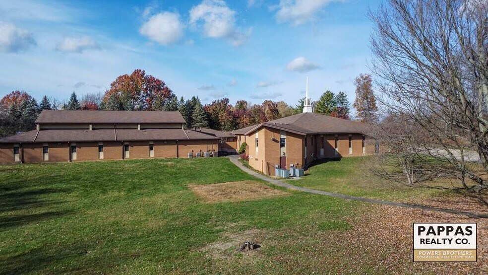 771 Dunbar Rd, Tallmadge, OH à louer - Photo du bâtiment - Image 3 de 3