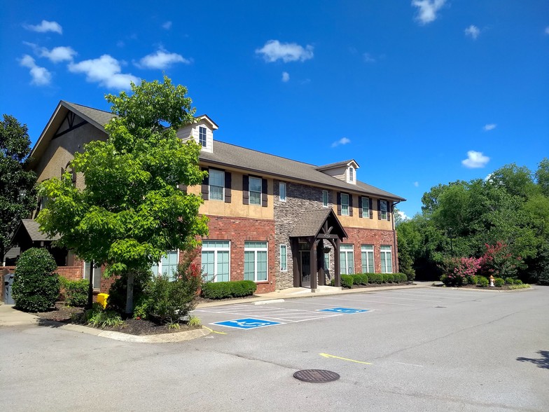 7980 Coley Davis Rd, Nashville, TN for sale - Primary Photo - Image 1 of 3