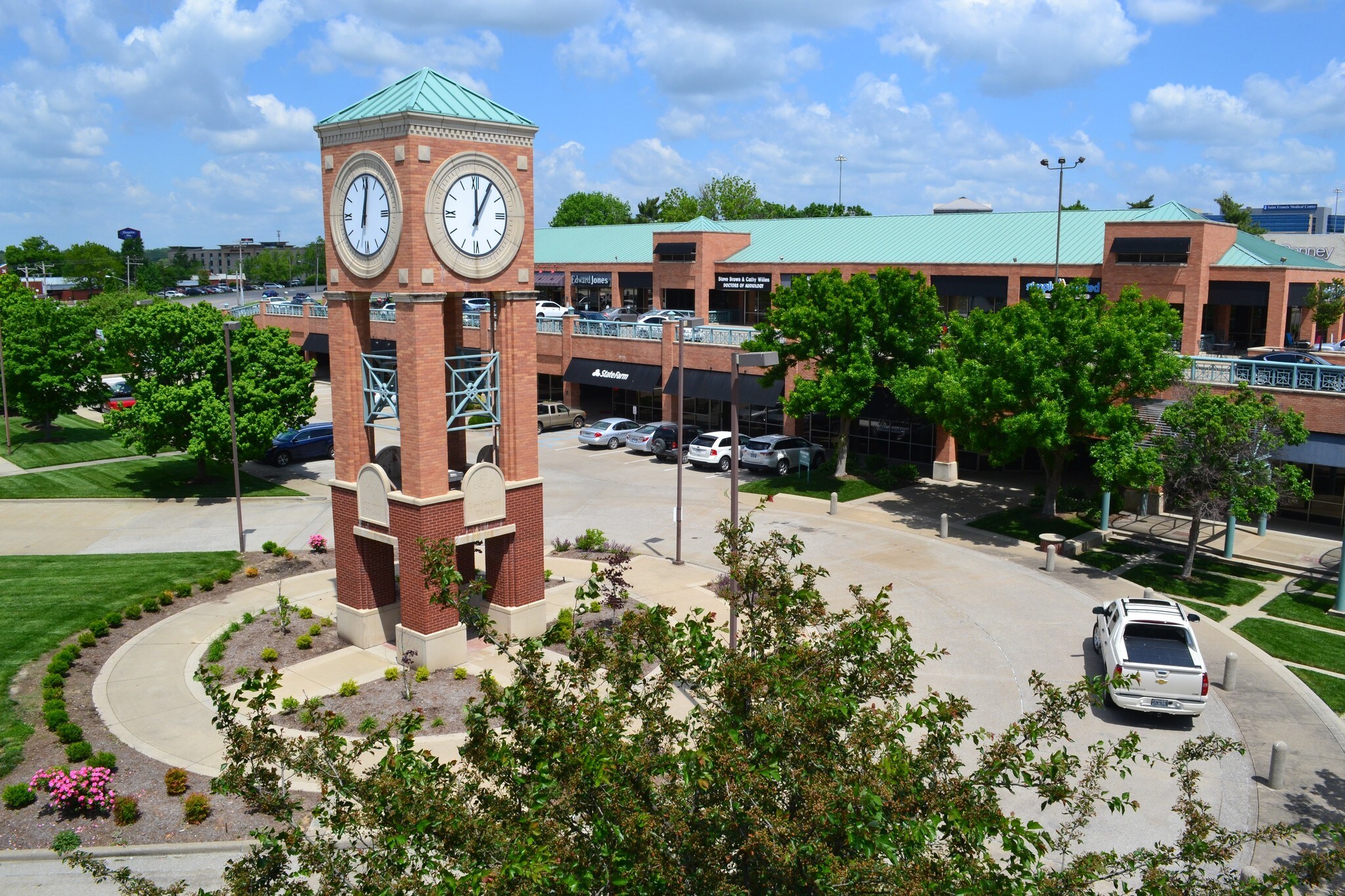 240-280 S Mount Auburn Rd, Cape Girardeau, MO for lease Primary Photo- Image 1 of 13