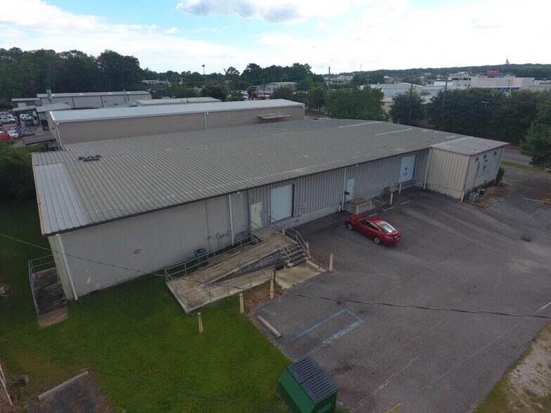 3229 International Dr, Mobile, AL à louer - Photo du bâtiment - Image 3 de 5