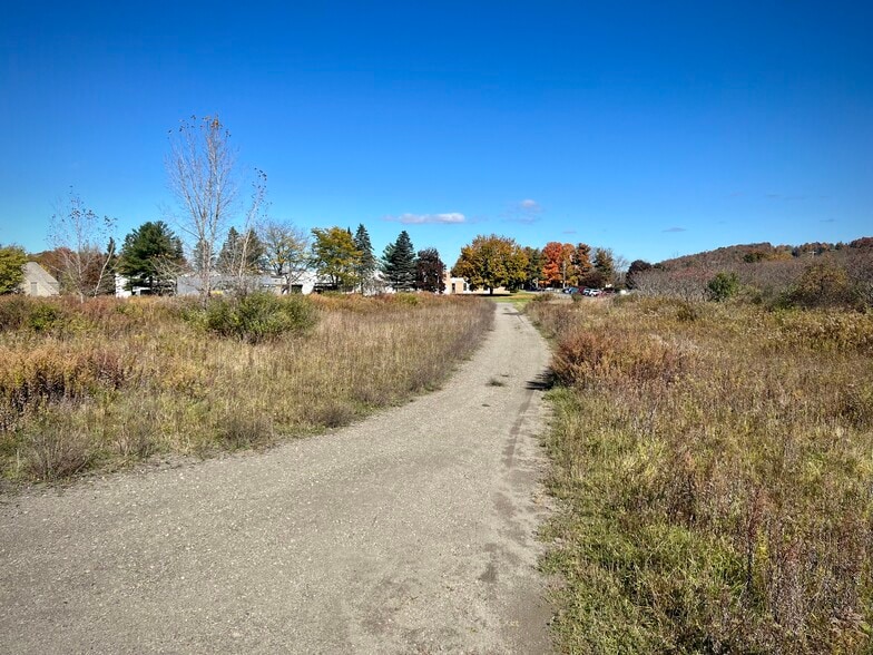NY-13, Cortland, NY for lease - Building Photo - Image 3 of 9