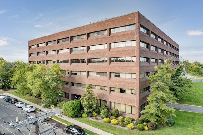 More details for 2 University Plz, Hackensack, NJ - Office/Medical for Lease